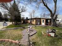 House 2510877976