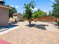 House 2880363292