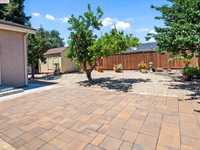 House 2880363294