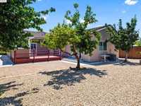 House 2880363296
