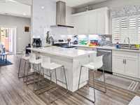 House 2880363255