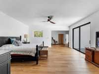 House 2717931044