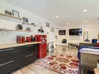 House 2522723028