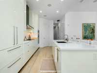 House 2526350899