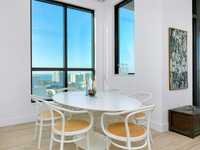 House 2526350903