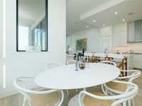 House 2526350904