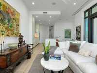 House 2526350960
