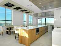 House 2526351014