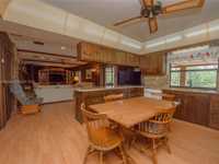 House 2526925759