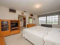 House 2526925766