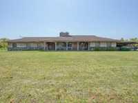 House 2526925829