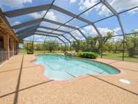 House 2526925845
