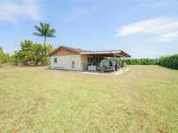 House 2526925860