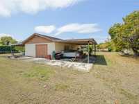House 2526925864