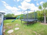 House 2544796380