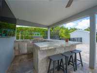 House 2544796390