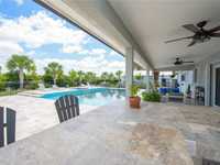 House 2544796395