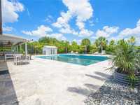 House 2544796399