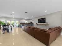 House 2544796345