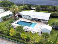 House 2544796490