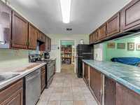 House 2661323744
