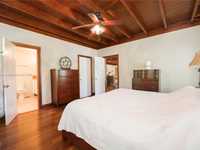 House 2554979353