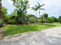 House 2554979418