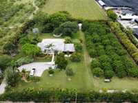 House 2554979488
