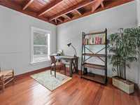 House 2554979286