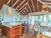 House 2559093056