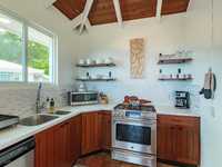 House 2559093067