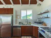 House 2559093080