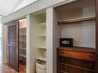 House 2559093364