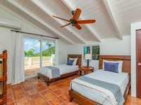 House 2559093398