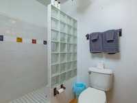 House 2559093529
