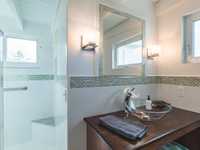 House 2559093649