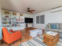 House 2559093682