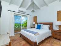 House 2559093877