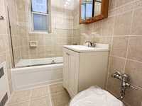 House 2557094618