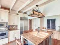 House 2990830825