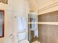 House 2990830874