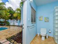 House 2564622028
