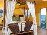 House 2564622045
