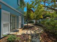 House 2564622079
