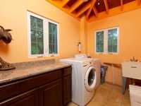 House 2564622169