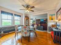 House 2564200689