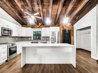 House 2570537552