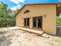 House 2570537619
