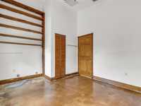 House 2570537649
