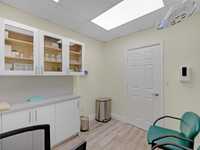 House 2579590894